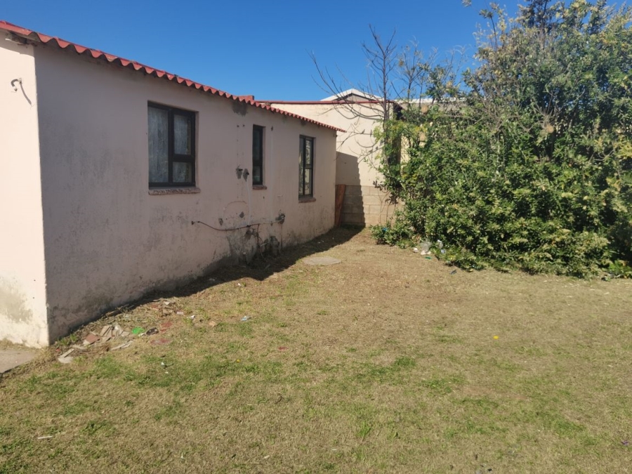 2 Bedroom Property for Sale in Zwide Eastern Cape